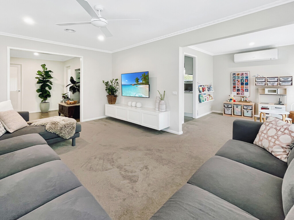 Newtown lifestyle and residential neighbourhood supporting strong rental demand and investment opportunities.
